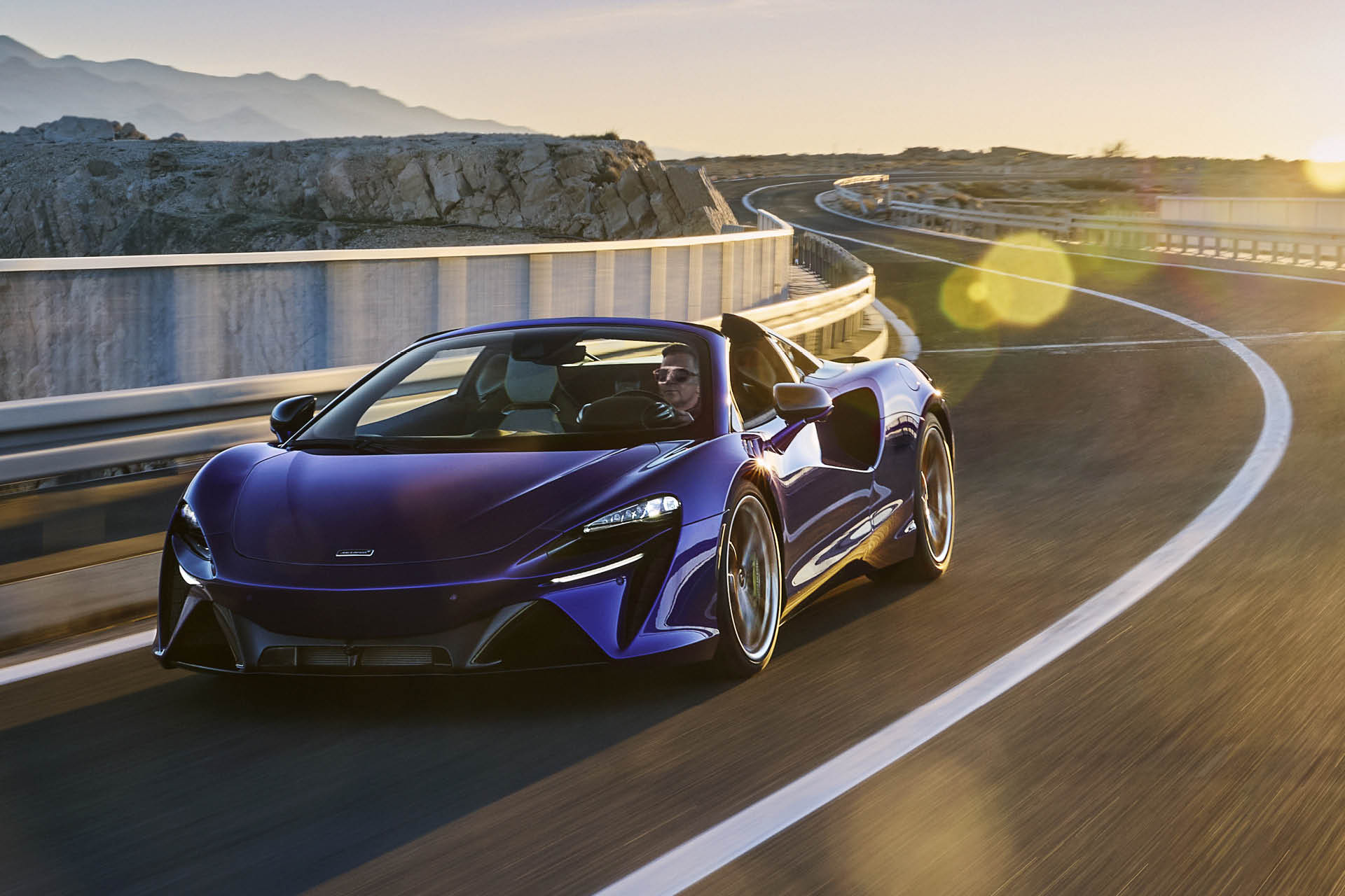 The 2025 McLaren Artura Spider  A Recap of the New Upgrades and Features