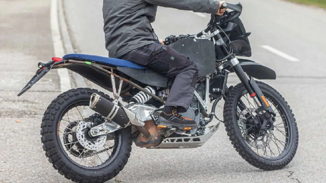 Next-gen iteration of KTM 390 Adventure spotted testing.