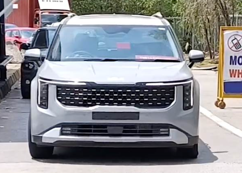 New Design Features Revealed New Gen Kia Carnival Goes Testing