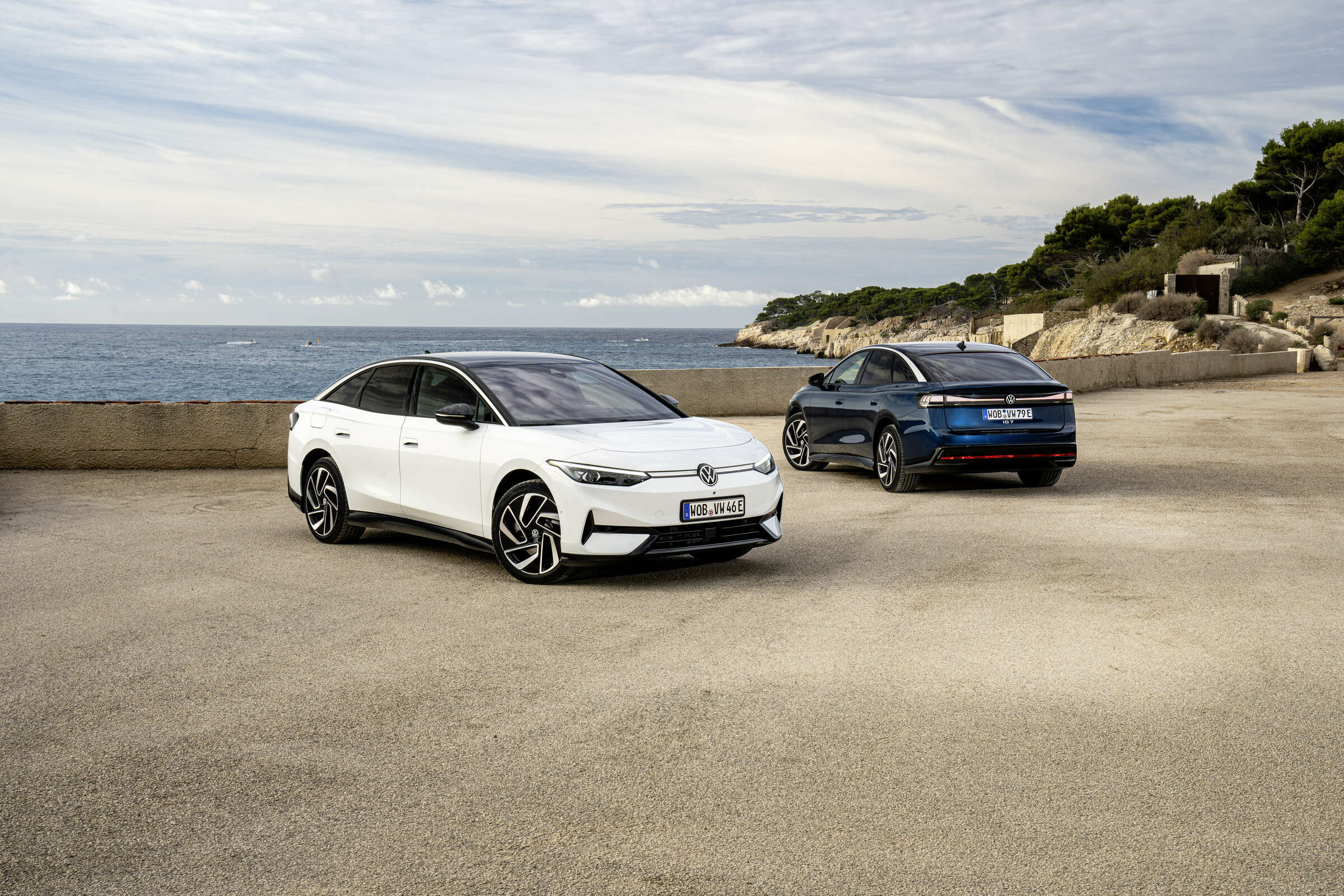 Comparing the 2024 Volkswagen ID 7 and Hyundai Ioniq 6  A Detailed Review