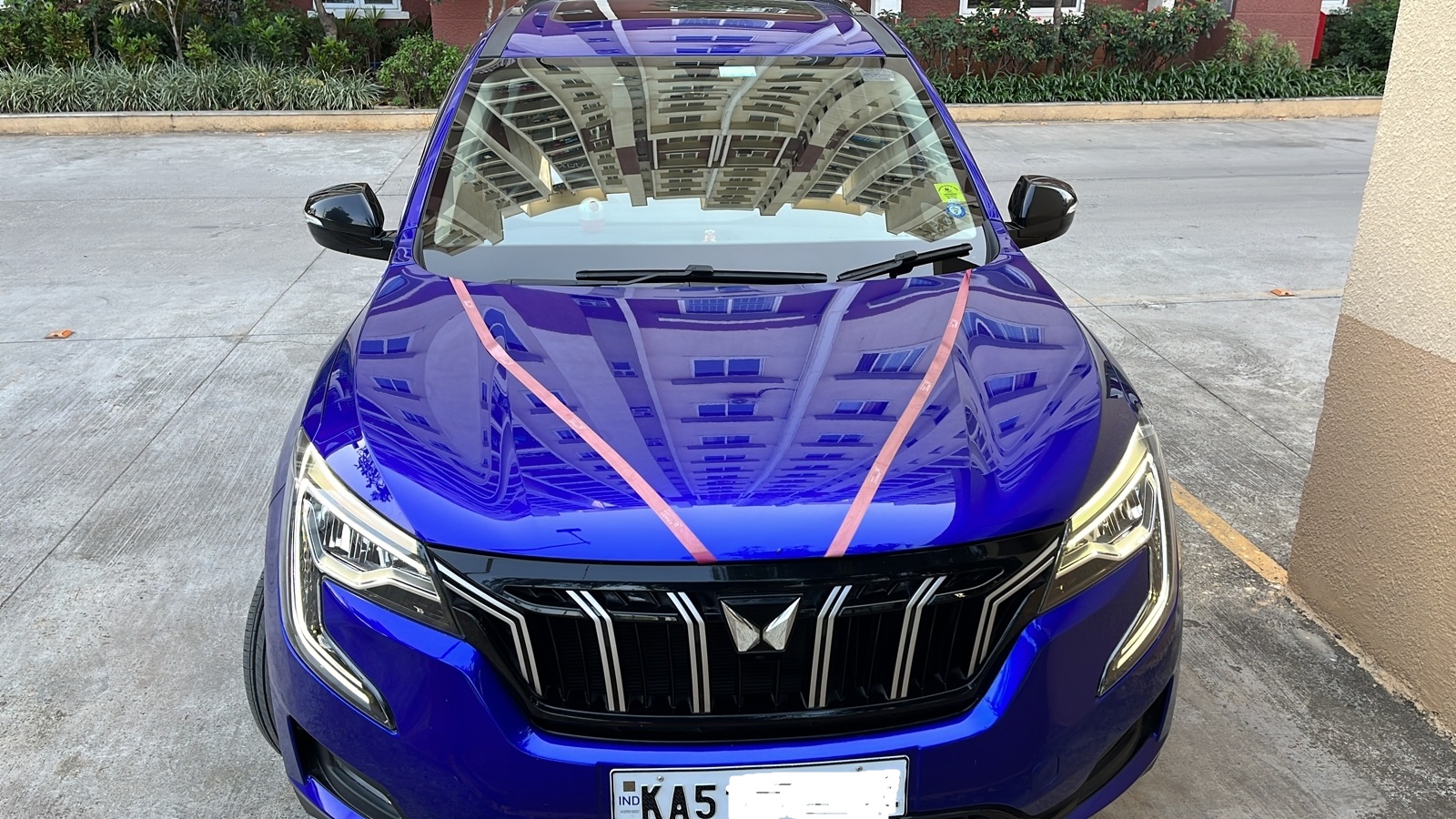 Massive Discounts of up to Rs 1 Lakh on MY2023 Mahindra XUV700 Stocks Nationwide