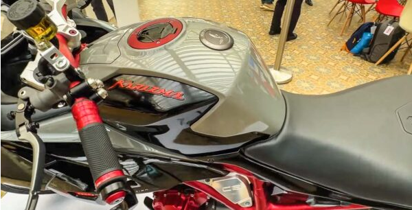 Hero Unveils Limited Edition Karizma CE Commemorating Founder's Birth Centenary