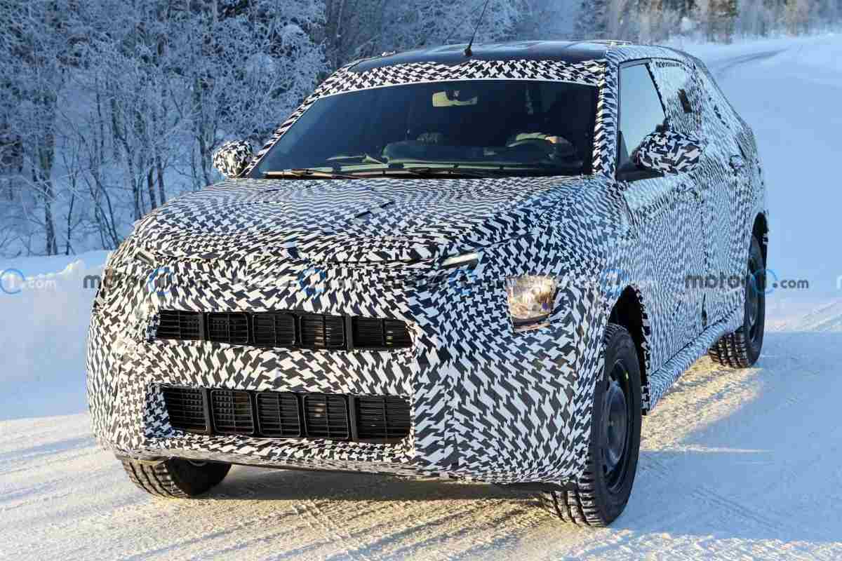 3-Row Citroen C3 Spotted while road testing.