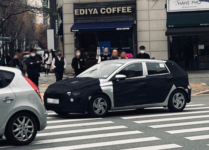 The new 2023 Hyundai i20 Facelift Version Spotted in Korea