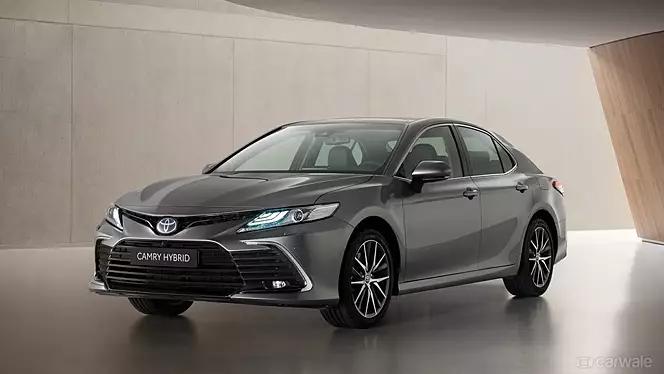 Comparing the 2024 Skoda Superb and Toyota Camry Hybrid A Detailed Specification Overview